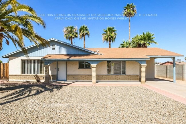 property at 5620 S La Rosa Dr