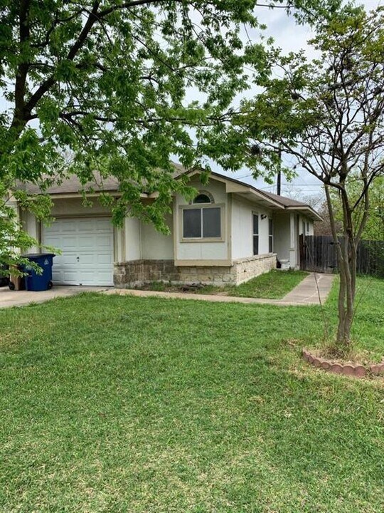 6602 Windrift Way in Austin, TX - Building Photo