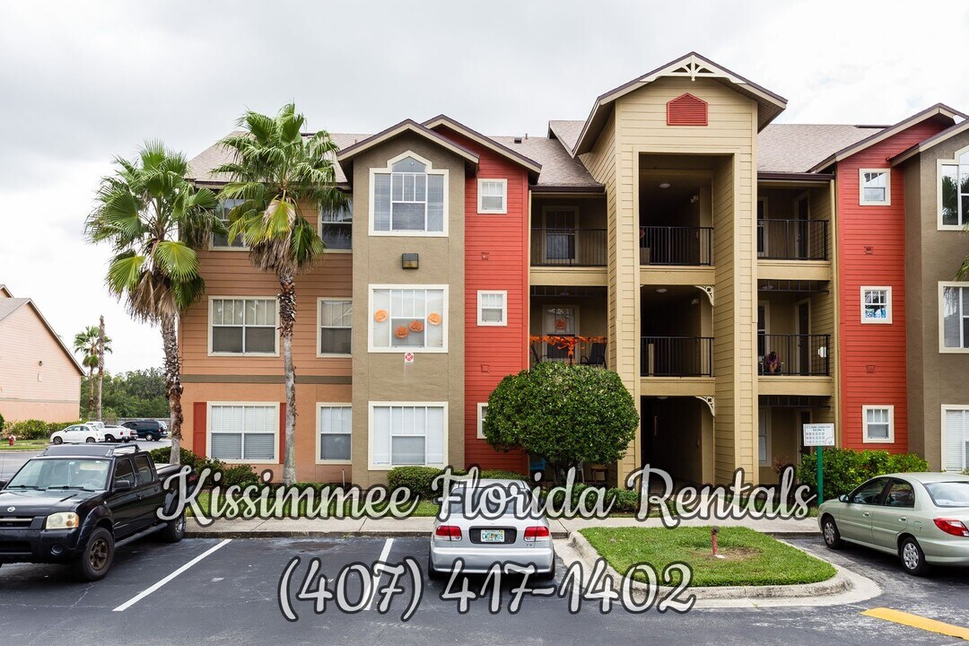 2212 Grand Cayman Ct in Kissimmee, FL - Building Photo