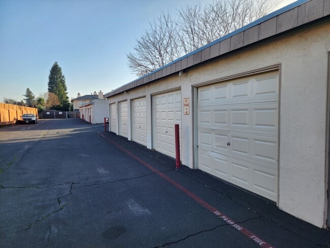 1345 Southwest Blvd in Rohnert Park, CA - Building Photo - Building Photo