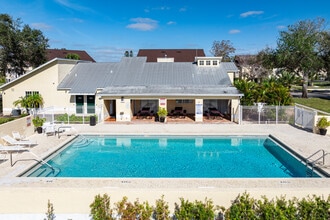 South Bay Plantation Apartments in Naples, FL - Building Photo - Building Photo