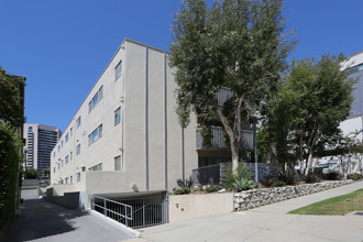 10400 Ashton Ave in Los Angeles, CA - Building Photo - Building Photo