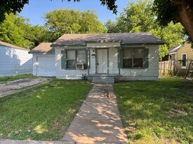2313 Mitchell Ave in Waco, TX - Building Photo