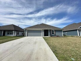 292 Sunnyside Dr in Trenton, TX - Building Photo