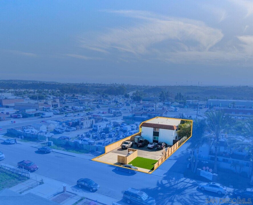 311 Zenith St in Chula Vista, CA - Building Photo