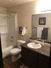 1104 S Jefferson St, Unit 204 in Spokane, WA - Building Photo - Building Photo