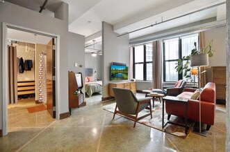 350 St Peter St in St. Paul, MN - Building Photo - Building Photo