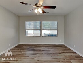 6325 N Aloha Sue St in North Las Vegas, NV - Building Photo - Building Photo