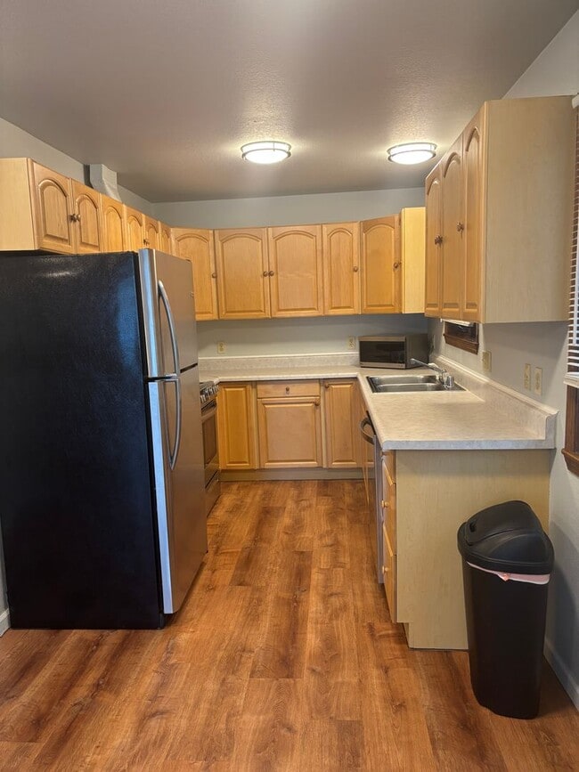 926 21st Ave in Fairbanks, AK - Building Photo - Building Photo