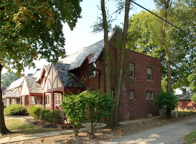 1701-1707 Wyandotte Rd in Columbus, OH - Building Photo - Building Photo