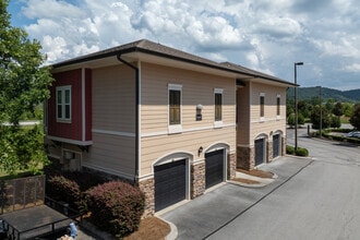 Hills Parc & Preserve Parc in Ooltewah, TN - Building Photo - Building Photo
