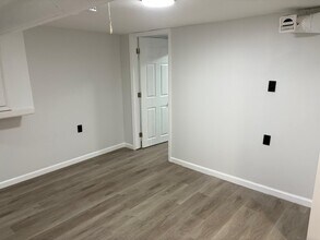 327 Dover St in Bridgeport, CT - Building Photo - Building Photo