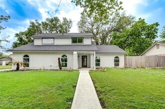 12215 Monticeto Ln in Stafford, TX - Building Photo - Building Photo