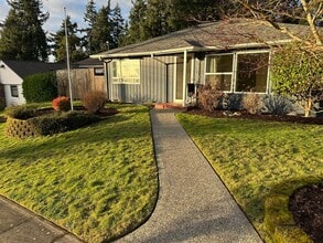 5013 N 19th St in Tacoma, WA - Building Photo - Building Photo