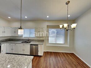 238 E Camino Limon Verde in Sahuarita, AZ - Building Photo - Building Photo