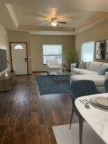 Powerhouse Villas in Yakima, WA - Building Photo