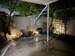 9645 Grapeland Ave in Las Vegas, NV - Building Photo - Building Photo