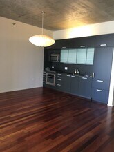 550 N Saint Clair St, Unit 1204 in Chicago, IL - Building Photo - Building Photo