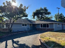 101 Myrtle St in Vacaville, CA - Building Photo