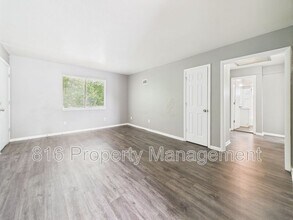 8038 Campbell St in Kansas City, MO - Building Photo - Building Photo