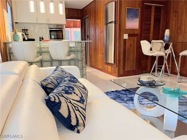 property at 317 Nature View Ct