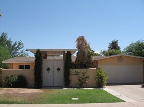 533 E Pebble Beach Dr in Tempe, AZ - Building Photo - Building Photo