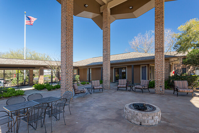 Acadian Point Apartments in Lafayette, LA - Building Photo - Building Photo