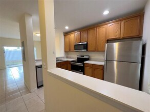 10648 Savannah Wood Ct in Orlando, FL - Building Photo - Building Photo