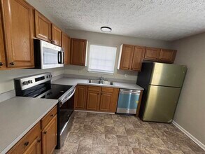 2716 Hayden Park Ln in Lexington, KY - Building Photo - Building Photo