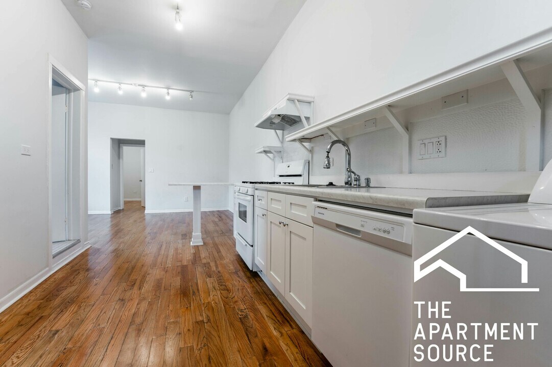 1349 N Wells St in Chicago, IL - Building Photo