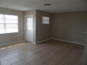 11017 126th Ave N in Largo, FL - Building Photo - Building Photo