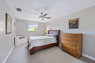 101 E McNab Rd in Pompano Beach, FL - Building Photo - Building Photo