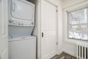 47 Hartford St in Fitchburg, MA - Building Photo