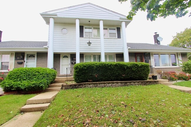 property at 7108 W Niles Ave