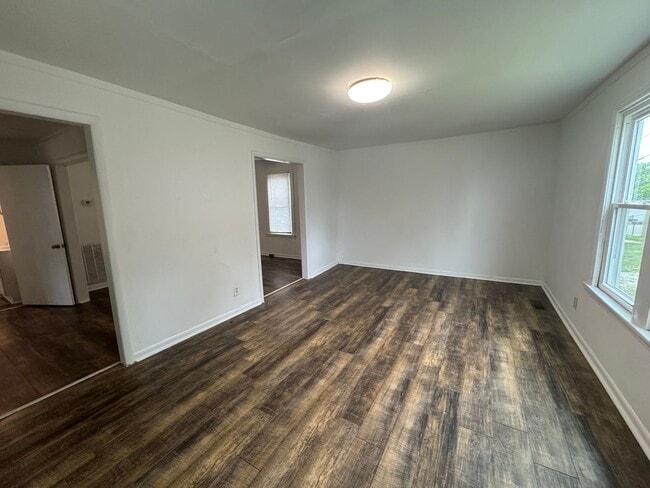 325 E 18th St in Columbia, TN - Building Photo - Building Photo