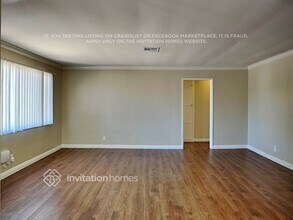 12000 Lorne St in Los Angeles, CA - Foto de edificio - Building Photo