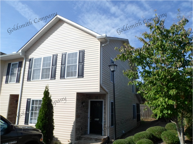 property at 1120 E Lee Rd