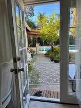 4401 Willens Ave in Woodland Hills, CA - Building Photo - Building Photo