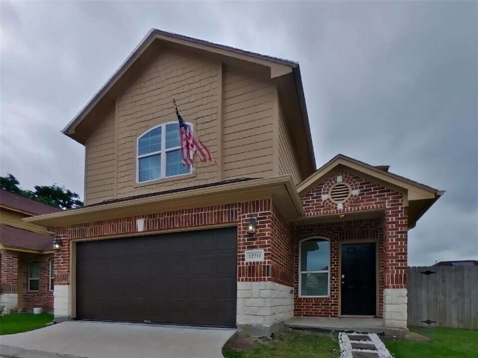 12711 Plummersville St in Houston, TX - Building Photo