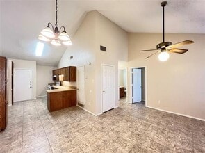 1108 Curtis Dr in Weatherford, TX - Building Photo - Building Photo