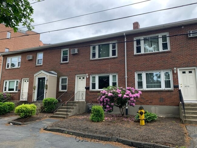 property at 52 Edge Hill Rd