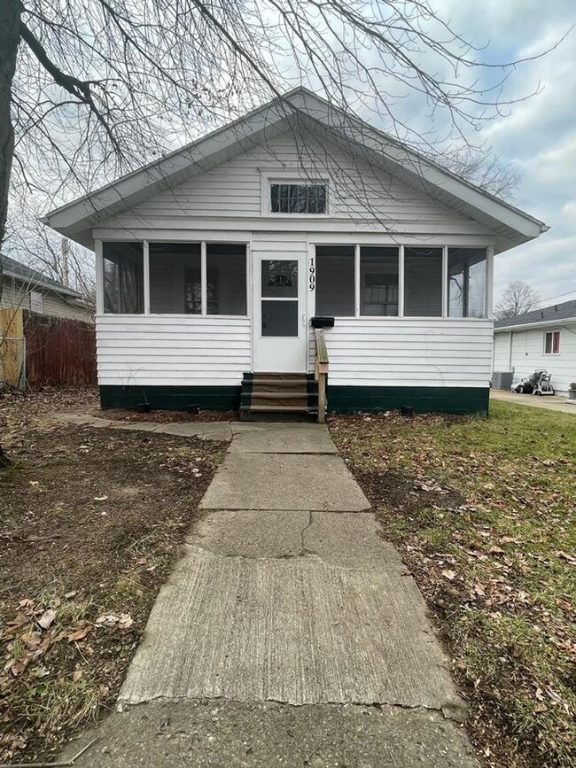 property at 1909 S Brookfield St