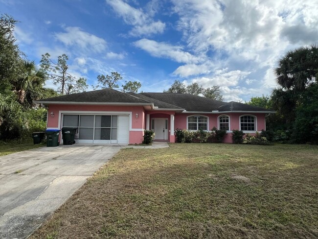 2585 Yuma Ave