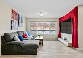 125 Evansridge Pl NW in Calgary, AB - Building Photo - Building Photo