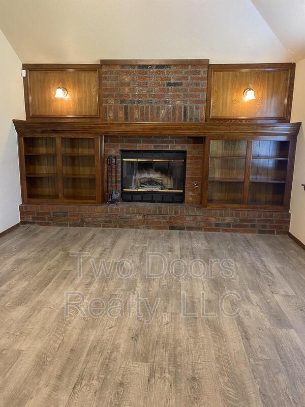 1121 SW 100th Terrace in Oklahoma City, OK - Building Photo - Building Photo