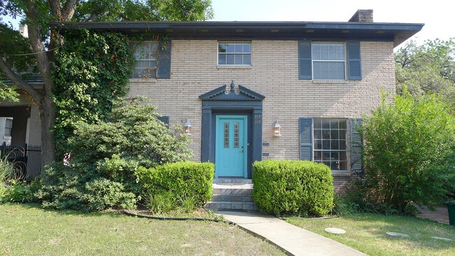 property at 310 West Mistletoe Avenue