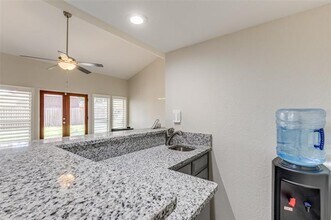 2721 Edinboro Dr in Arlington, TX - Building Photo - Building Photo