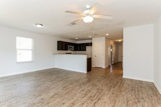 522 Eiseman Wy in Jacksonville, FL - Building Photo - Building Photo