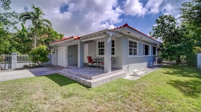 property at 1115 Madrid St