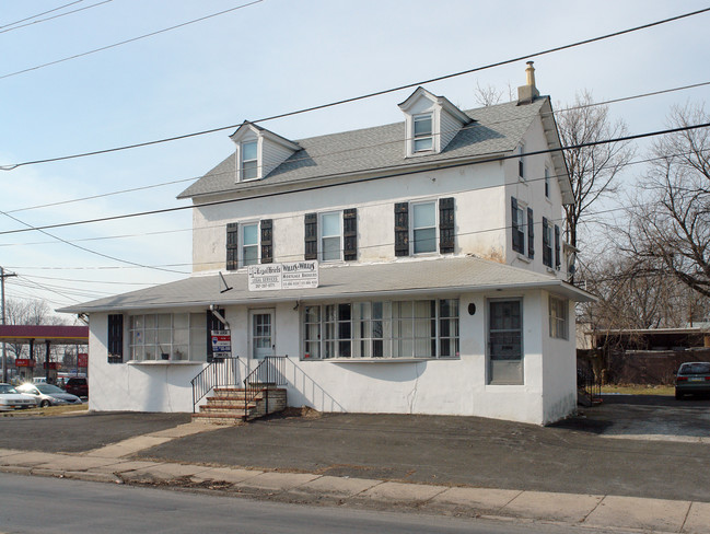 106 North Hills Ave in Glenside, PA - Building Photo - Building Photo